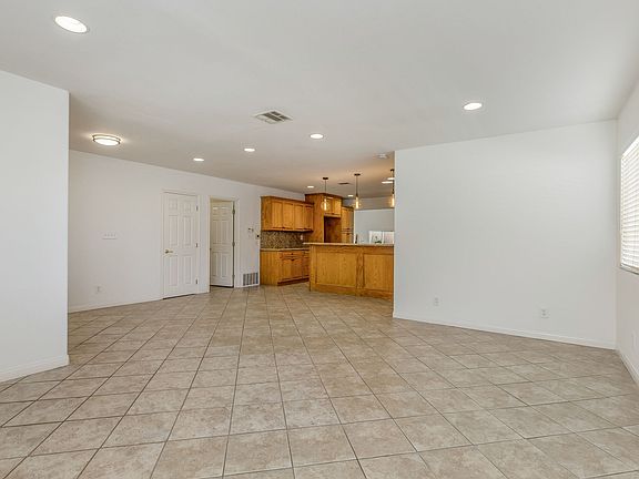 5th image of 13523 Glasgow Pl