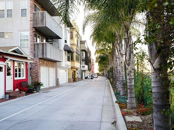 C row - Phillips Ave