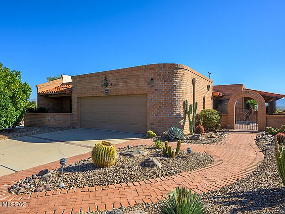 3rd image of 937 W Desert Hills Dr