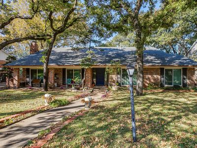 921 Overhill Dr, Bedford, TX, 76022