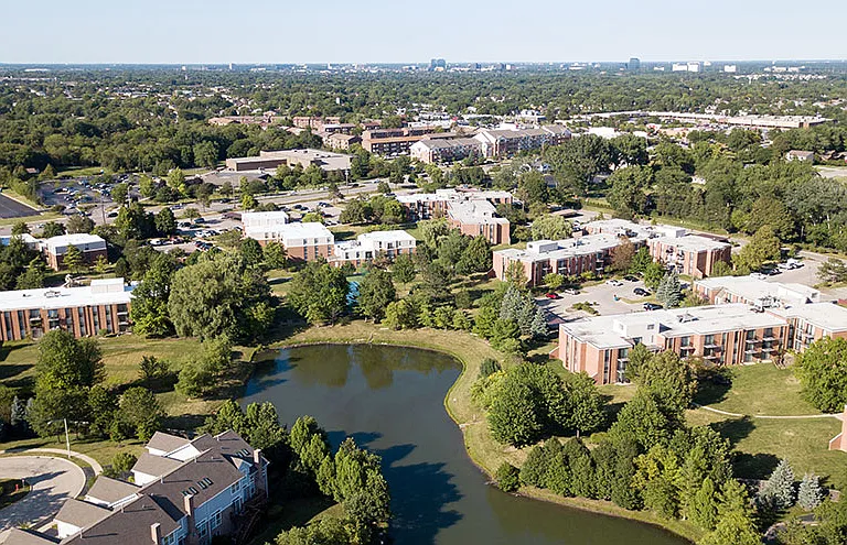 The Grove at Schaumburg Apartments — Photo 41