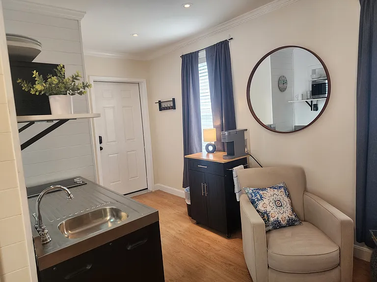 285 Pine St #4-A — Photo 7