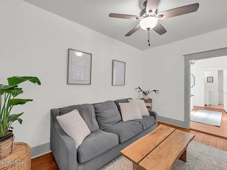 714 S 5th Ave #B — Photo 1