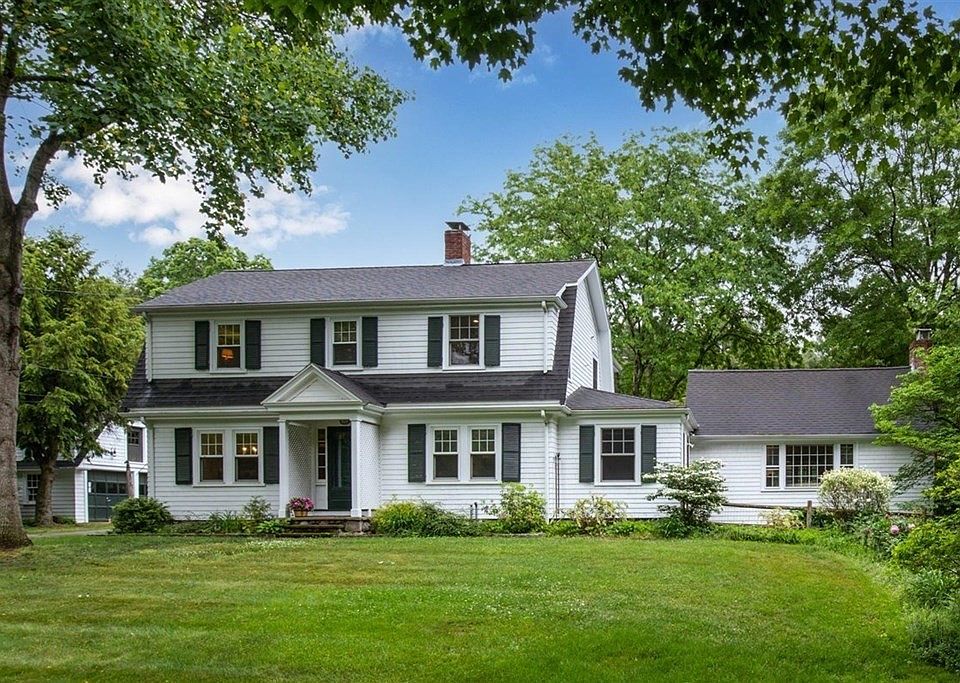 251 North St, Medfield, MA 02052 Zillow
