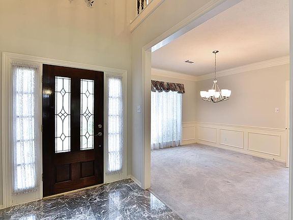 3rd image of 2214 Plantation Bend Dr