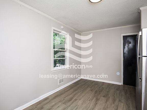 17246_003_dining_room_4.jpg