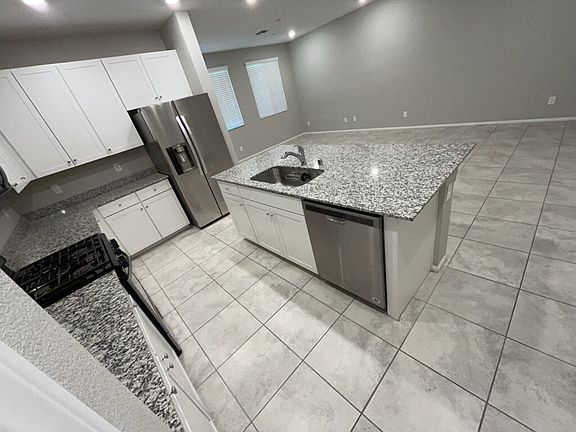 2nd image of 7048 Coyote Mesa St