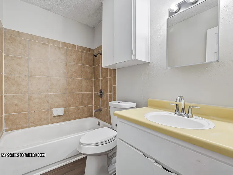 458 Kernan Dr — Photo 12