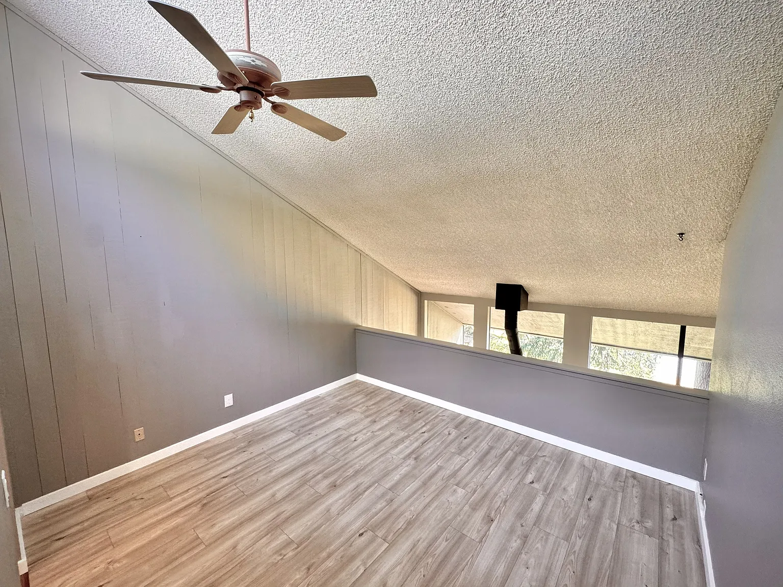 2 bed, 1.5 bath, 1114 sqft, $2,600 — Photo 3