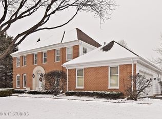 451 S Kensington Ct, Palatine, IL 60067