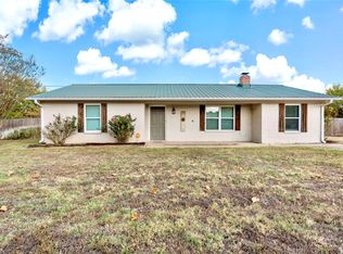 718 County Road 43900, Paris, TX 75462