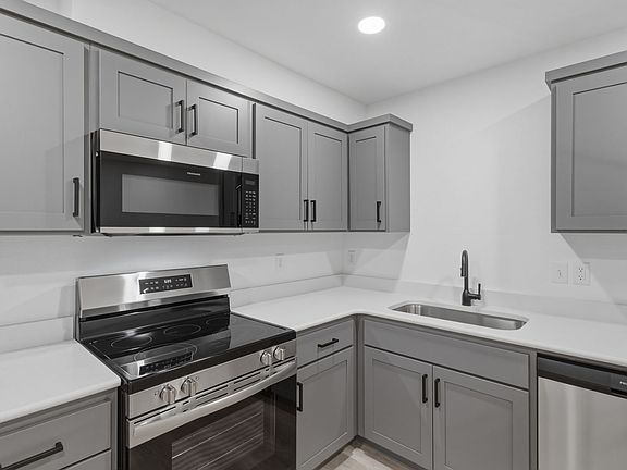 2nd image of 800-838 S 19th St #539-06-816