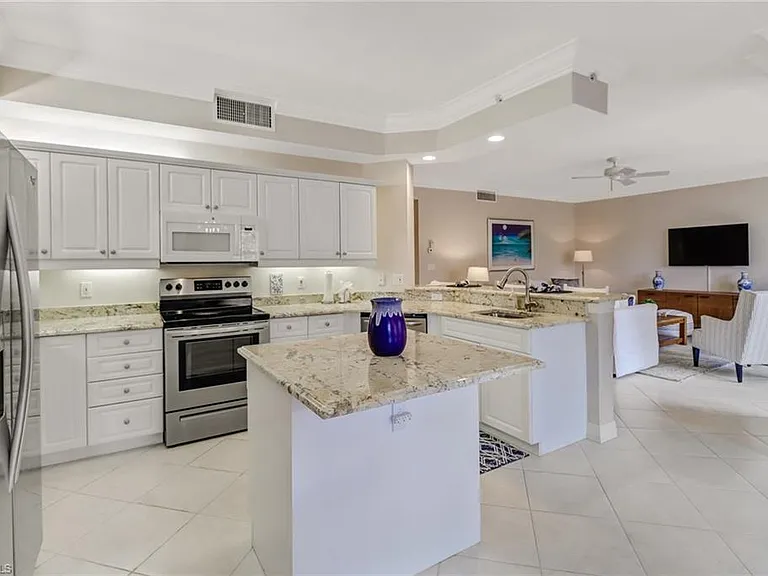 450 Bayfront Pl #4304 — Photo 10