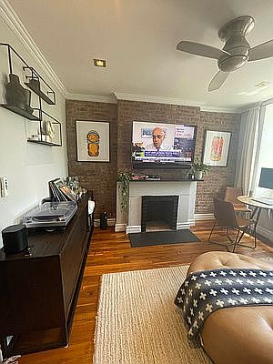 3rd image of 91 Leroy St #4