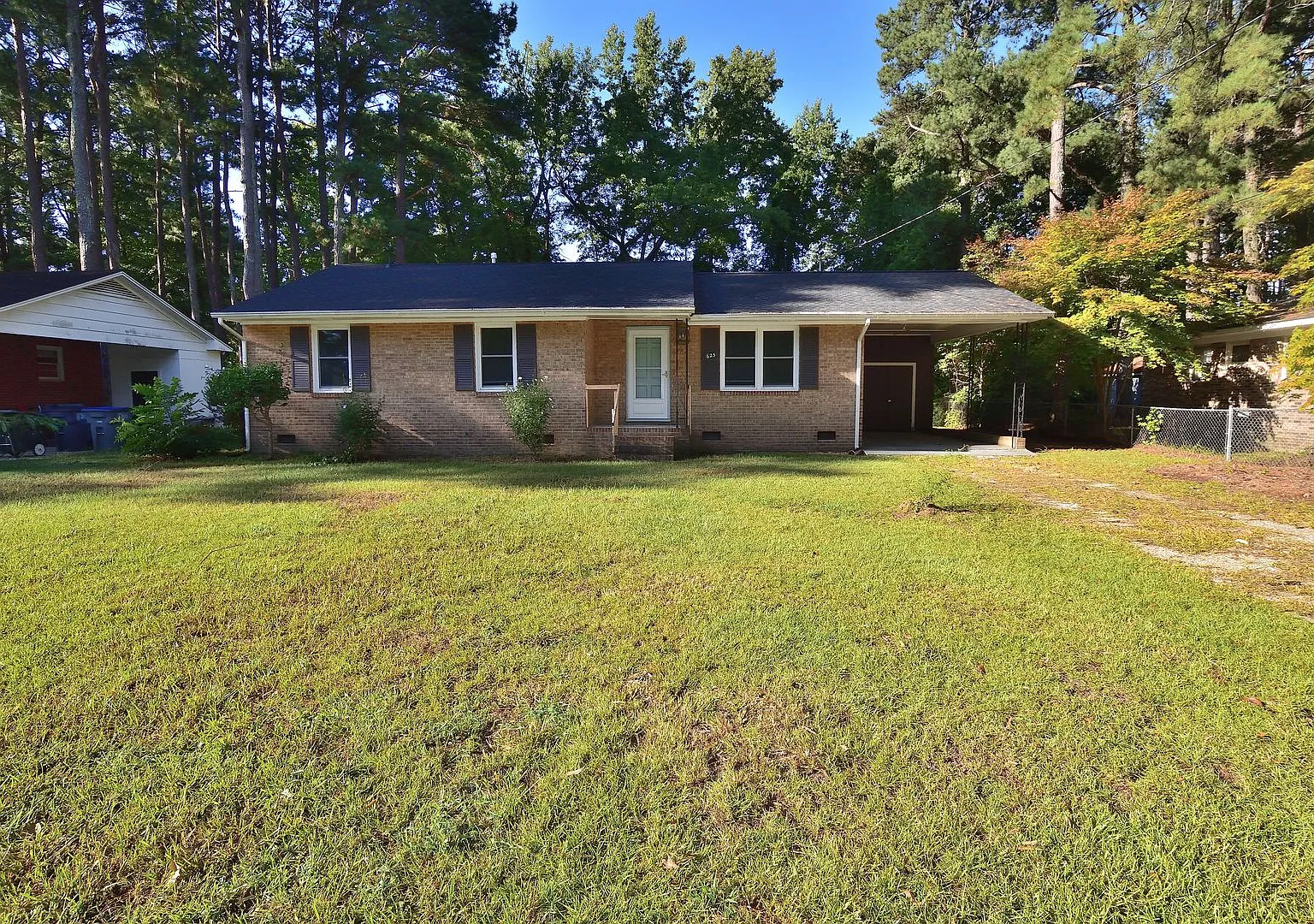 625 Powell Drive — Photo 1