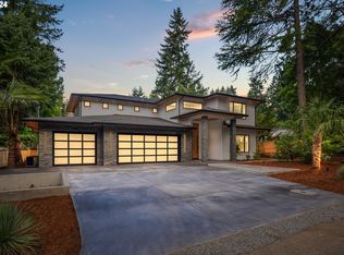 19175 Pilkington Rd, Lake Oswego, OR 97035