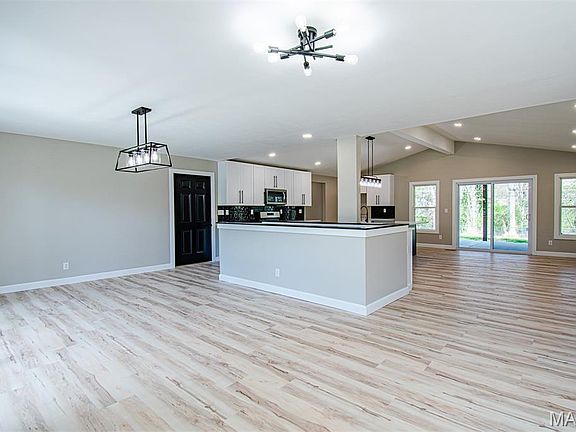 4th image of 13123 Dartagnan Ct