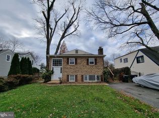2948 Fairhill Rd, Fairfax, VA 22031