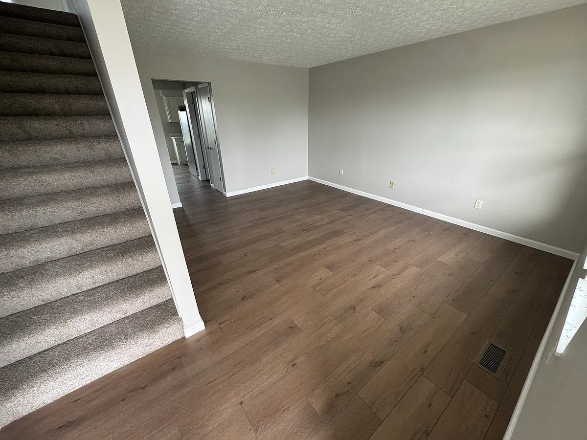 Building Photo - 2069 Bridlewood Blvd