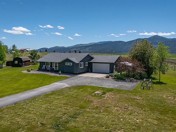 3rd image of 12263 Moccasin Ct