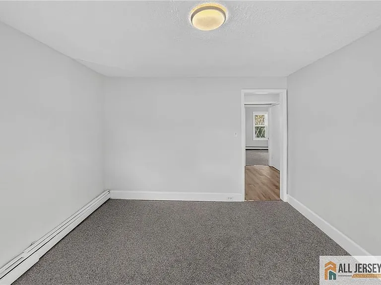 125 White Horse Ave — Photo 13