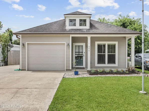 206 Saint Louis St, Carencro, LA 70520