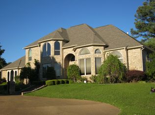 6728 N Hills Dr, Texarkana, TX 75503