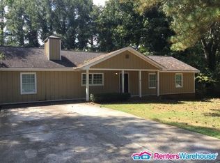 3053 Deshong Dr, Stone Mountain, GA