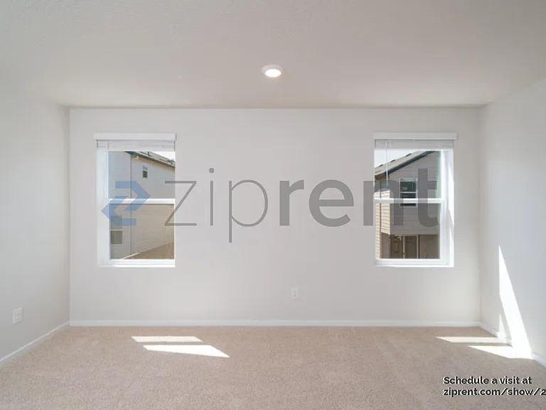 17508 NW 9th Ave — Photo 5