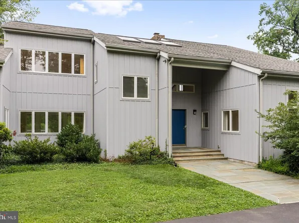 764 Mount Pleasant Rd, Bryn Mawr, PA 19010