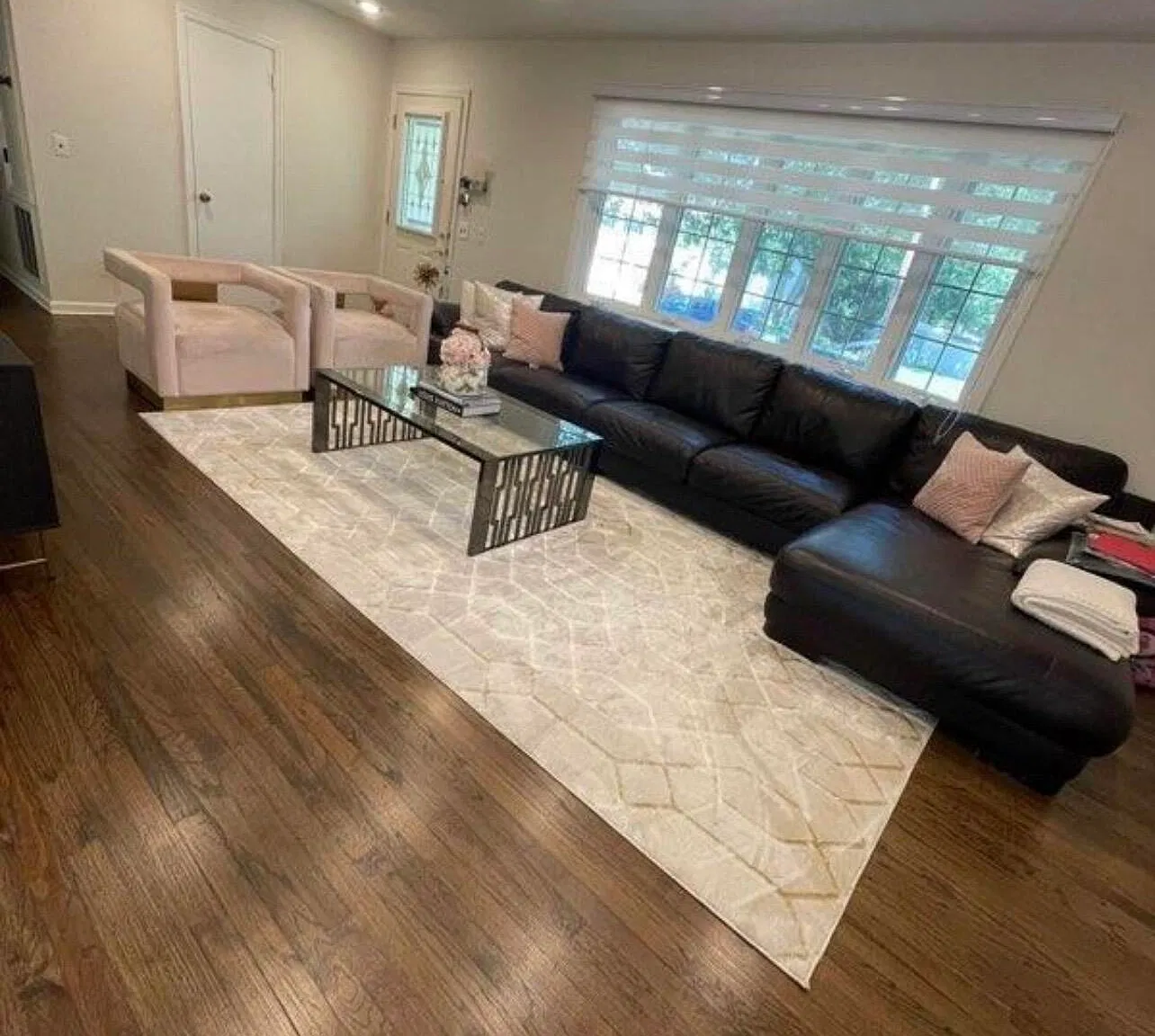 3 bed, $4,500 — Photo 2