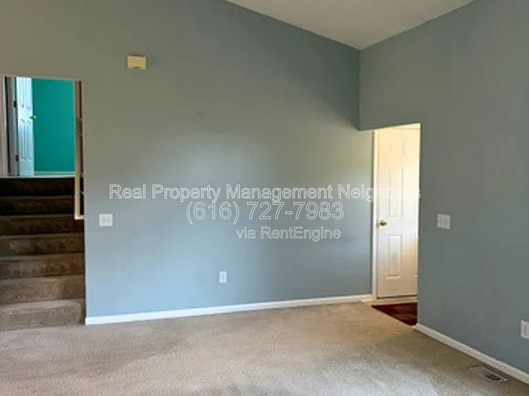 1636 Northbend Dr NE — Photo 28