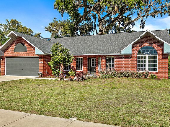 3rd image of 3449 Country Manor Dr