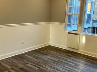 6631 S Marquette Dr #1, Chicago, IL 60637