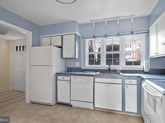 5th image of 14421 Golden Oak Ct