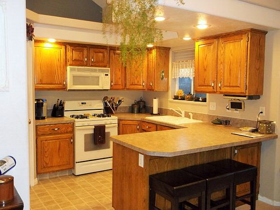 5th image of 4113 E Birchwood Cir