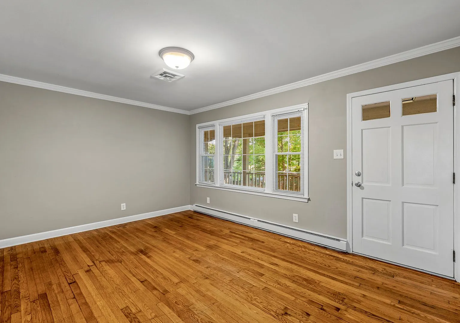 Summerfield, Updated Brick Ranch Home, SS Appliances, FP, Hardwoods, Front Porch & Carport! — Photo 4