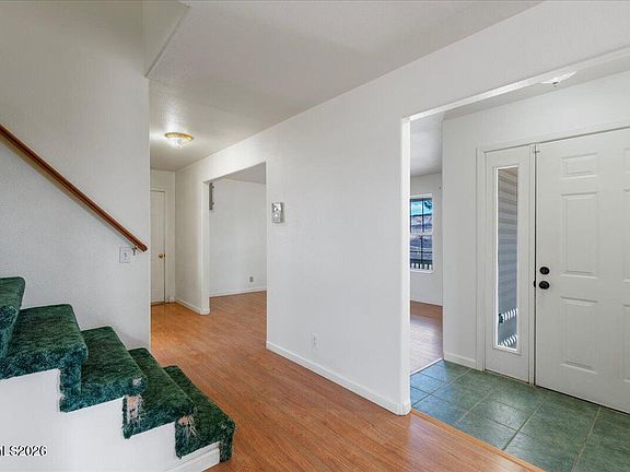 4th image of 15075 Gooding Dr