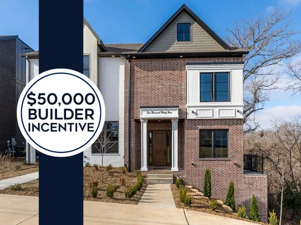 1039 NW A St, Bentonville, AR 72712