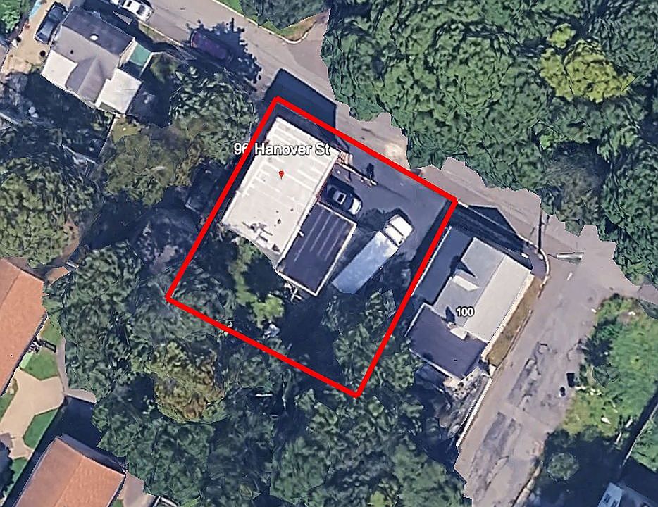 2nd image of 96 Hanover St