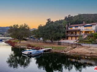 111 Lake Sherwood Dr, Thousand Oaks, CA 91361