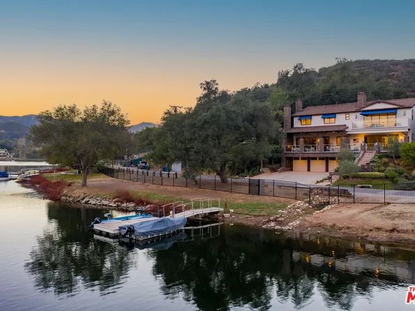 111 Lake Sherwood Dr, Thousand Oaks, CA 91361