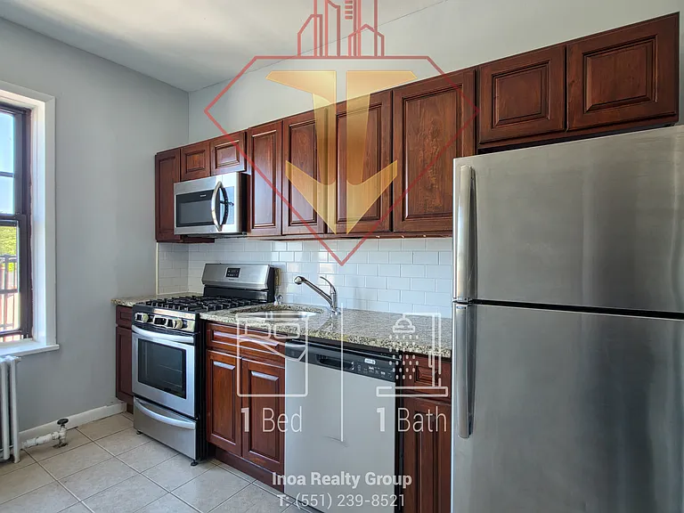 806 Avenue A #28 — Photo 4
