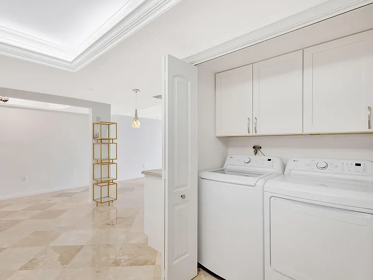 400 Beach Rd #103 — Photo 27