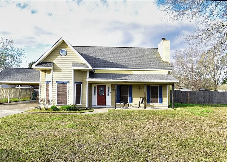 1st image of 602 S Lake Ct