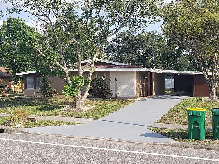 965 Fay Blvd — Photo 3