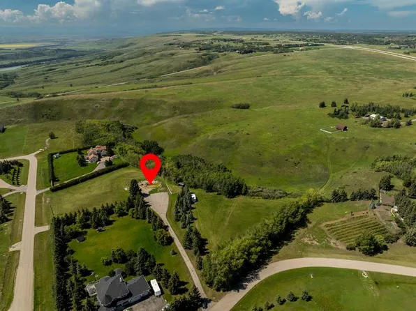 39 Taylor Bay, Rocky View County, AB T3L 2P6