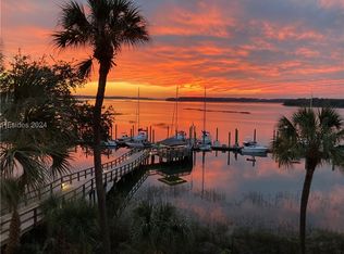 2 Village North Dr APT 18, Hilton Head Island, SC 29926