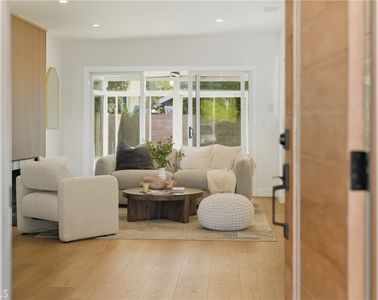 5116 E Wardlow Rd, Long Beach, CA, 90808