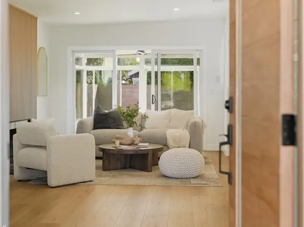 5116 E Wardlow Rd, Long Beach, CA 90808